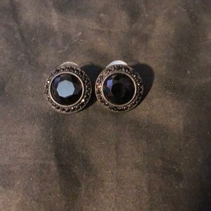 !! BUNDLE ME!! Gem Stone Metal Stud Earrings